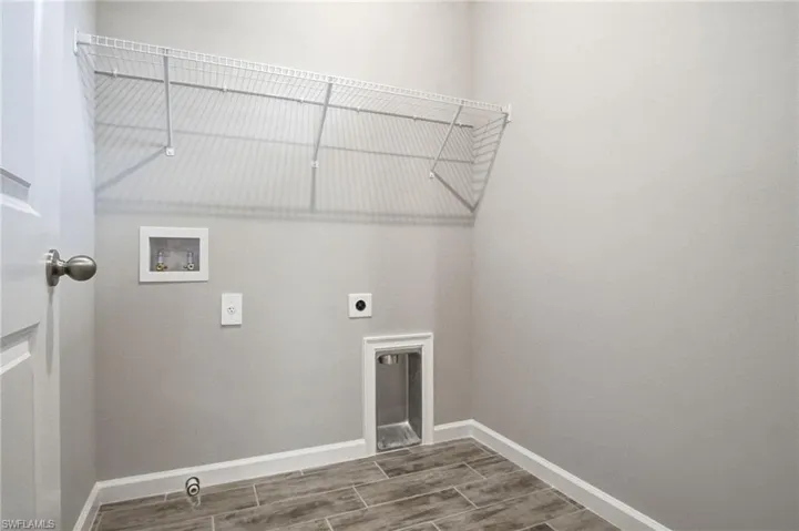 4646 Arboretum Cir 201, Other, Florida 34112
