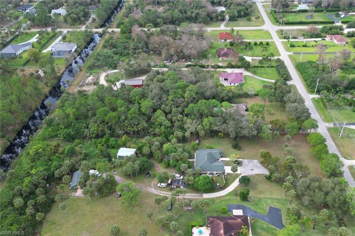 1990  16th SW AVE, Naples, FL 34117