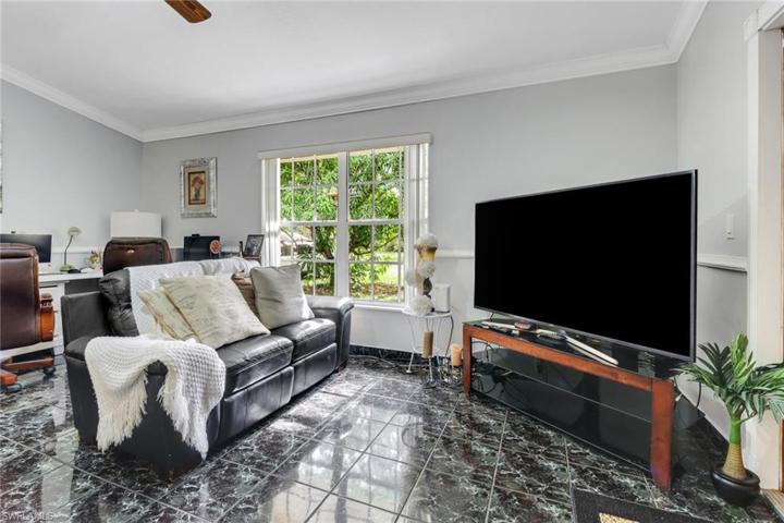 1990  16th SW AVE, Naples, FL 34117