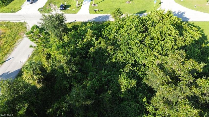 2401-2403 Quentin AVE S, LEHIGH ACRES FL 33973