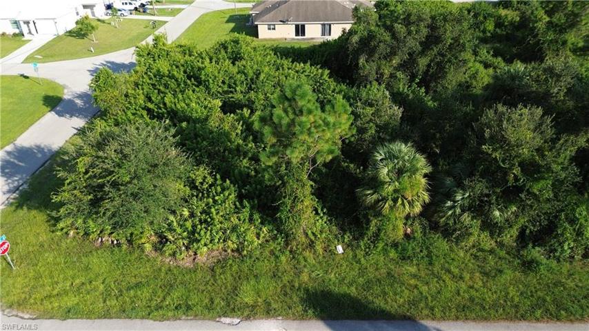 2401-2403 Quentin AVE S, LEHIGH ACRES FL 33973