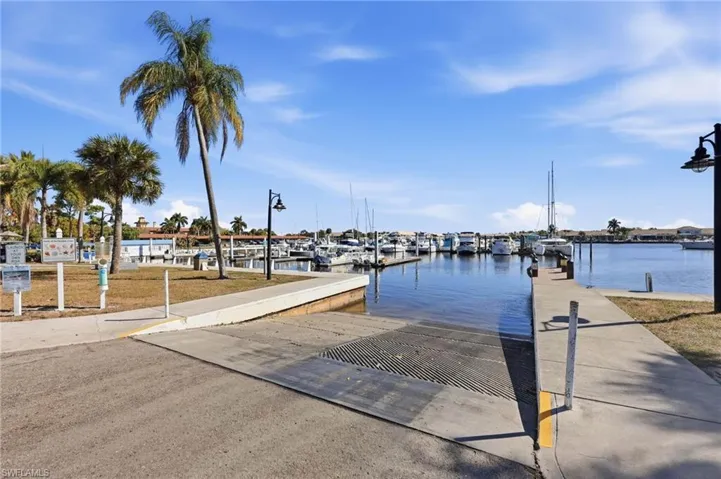 25000 Tamiami Trl E D152, Naples, Florida 34114