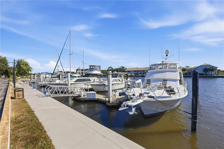 25000 Tamiami Trl E D152, Naples, Florida 34114