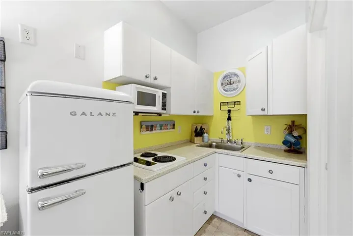 25000 Tamiami Trl E D152, Naples, Florida 34114