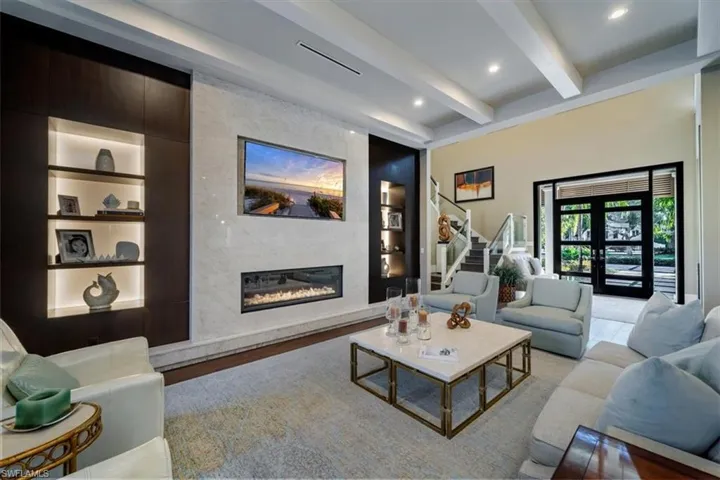 great room - day light
