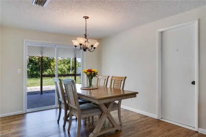 2204 Ne 15th Pl, Cape Coral, Florida 33909