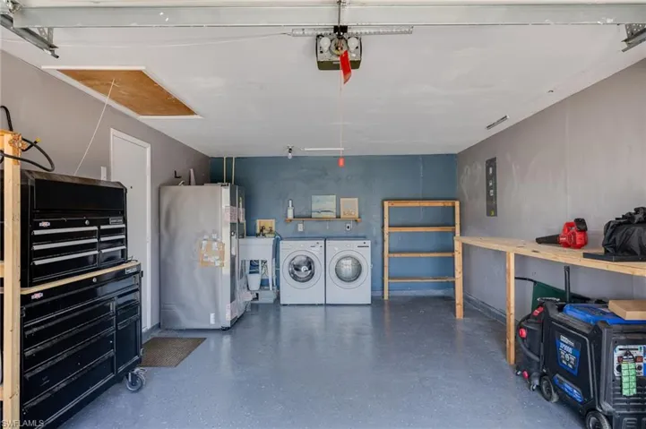 2204 Ne 15th Pl, Cape Coral, Florida 33909