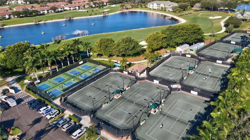 8332 Langshire Way, Fort Myers, Florida 33912