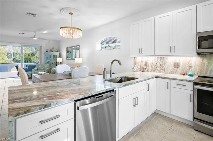 8332 Langshire Way, Fort Myers, Florida 33912