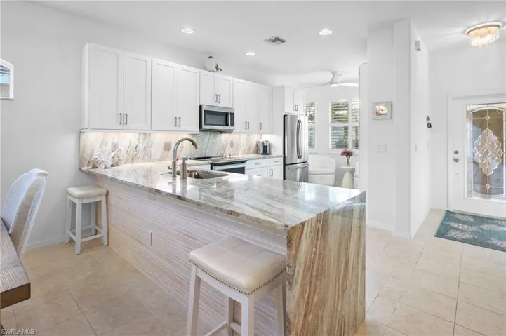 8332 Langshire Way, Fort Myers, Florida 33912