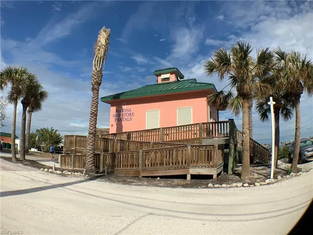 Bay side Marina