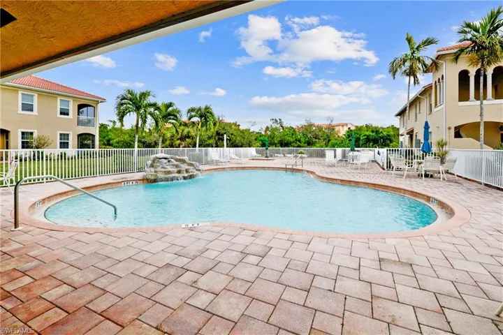 8564 Oakshade Cir # 3, Fort Myers Fl 33919