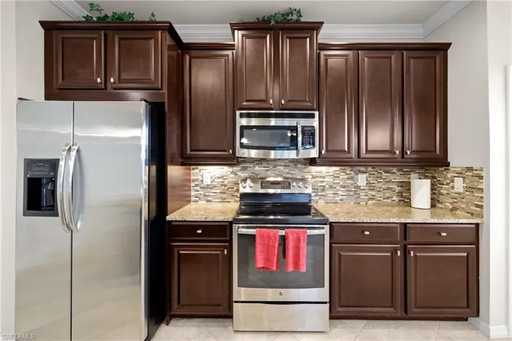 8564 Oakshade Cir # 3, Fort Myers Fl 33919