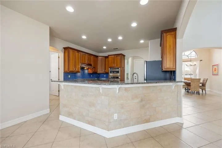 1128 Nw 43rd Ave, Cape Coral, Florida 33993