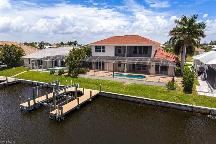 1128 Nw 43rd Ave, Cape Coral, Florida 33993