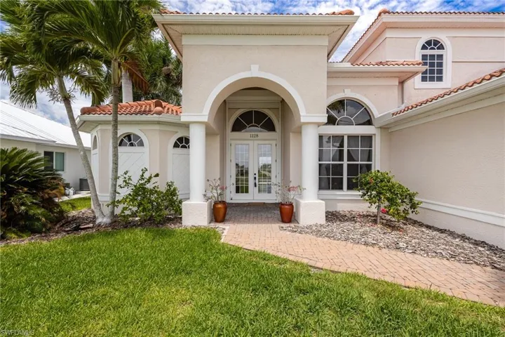 1128 Nw 43rd Ave, Cape Coral, Florida 33993