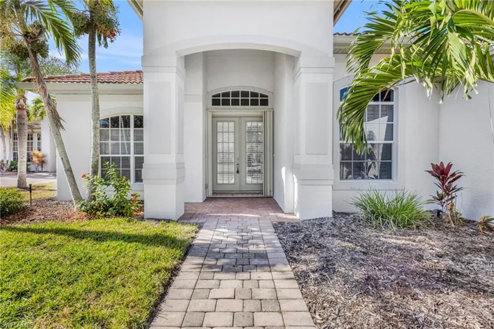 11099  Sea Tropic  LN, Fort Myers, FL 33908