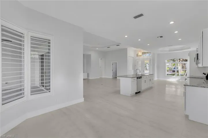 11099  Sea Tropic  LN, Fort Myers, FL 33908