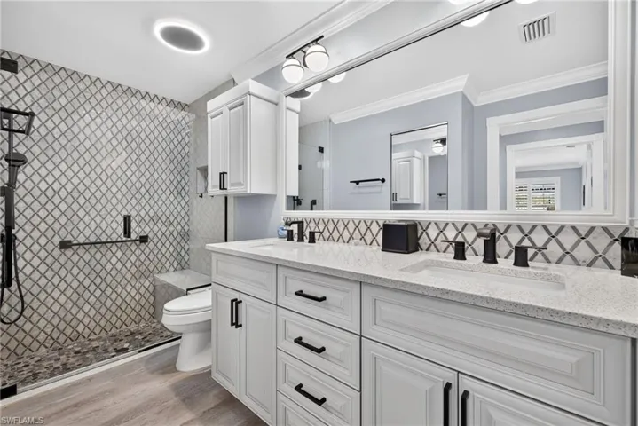 3123 Futuna Ln, Naples, Florida 34119