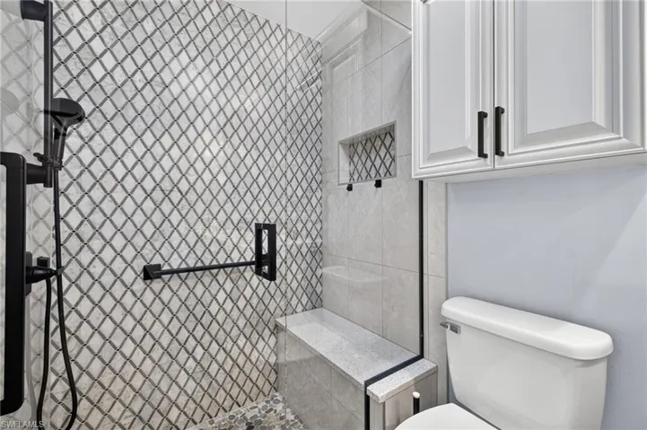 3123 Futuna Ln, Naples, Florida 34119