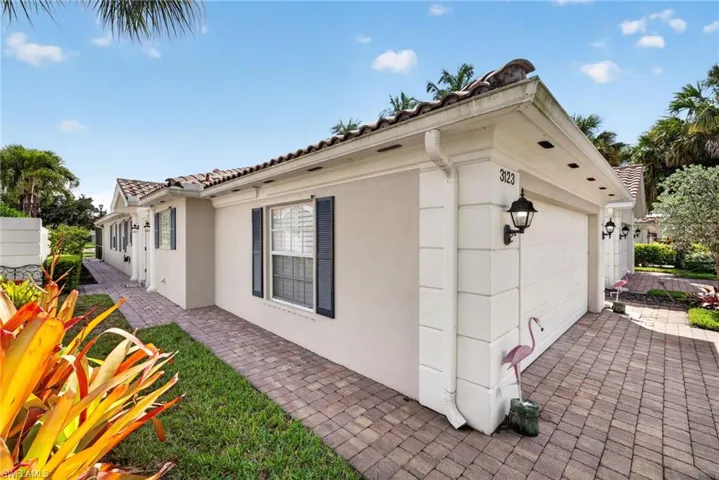 3123 Futuna Ln, Naples, Florida 34119