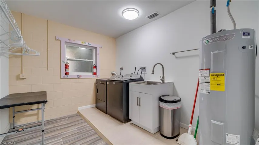 Laundry in Residence