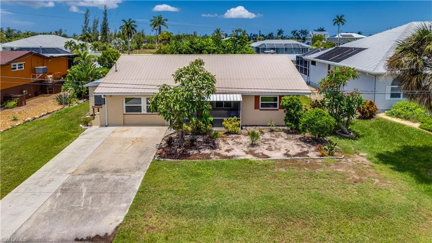 2763 Sanderling Ct, St. James City, Florida 33956