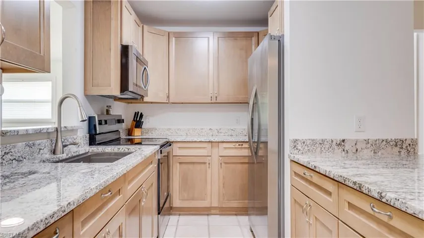 Granite Counter Tops, Wood Cabinets & Stainless Steel Appliances 2026