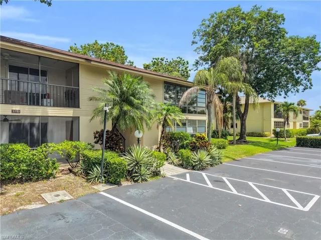 5713 Foxlake Dr 1, North Fort Myers, Florida 33917
