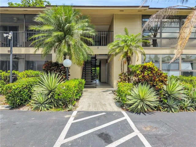 5713 Foxlake Dr 1, North Fort Myers, Florida 33917