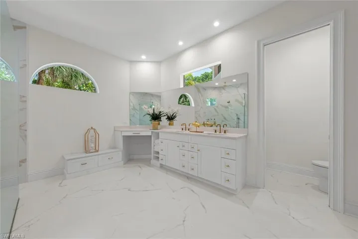 2302 Wulfert Rd, Sanibel, Florida 33957