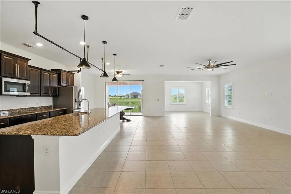 3731 44th PL, Cape Coral, FL 33993,225063536