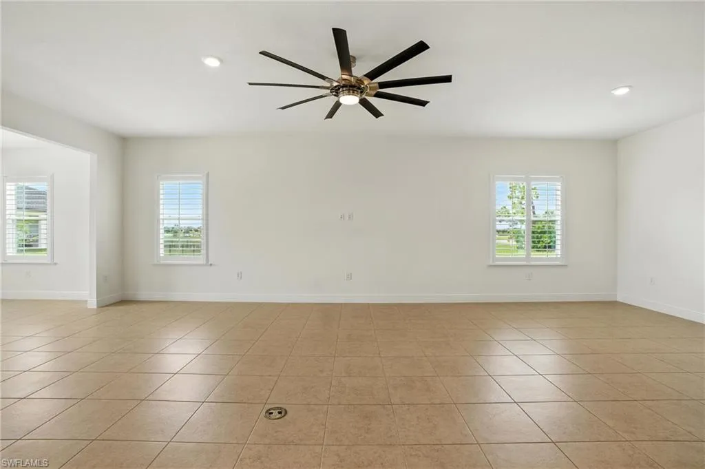 3731 44th PL, Cape Coral, FL 33993,225063536