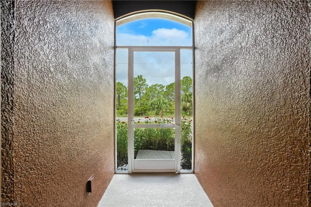 3731 44th PL, Cape Coral, FL 33993,225063536