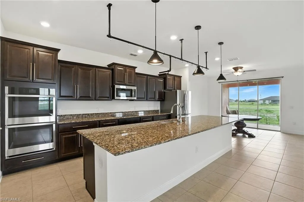 3731 44th PL, Cape Coral, FL 33993,225063536