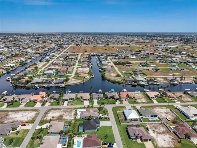 304 NW 35th  AVE, Cape Coral, FL 33993