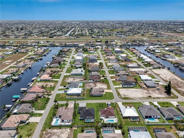 304 NW 35th  AVE, Cape Coral, FL 33993