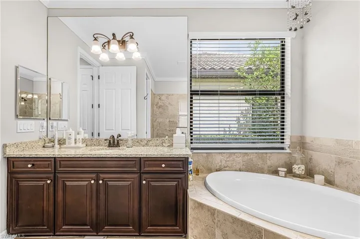 17270  Galway  RUN, Bonita Springs, FL 34135
