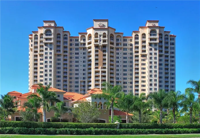 6597 Nicholas Blvd 1101, Naples, Florida 34108