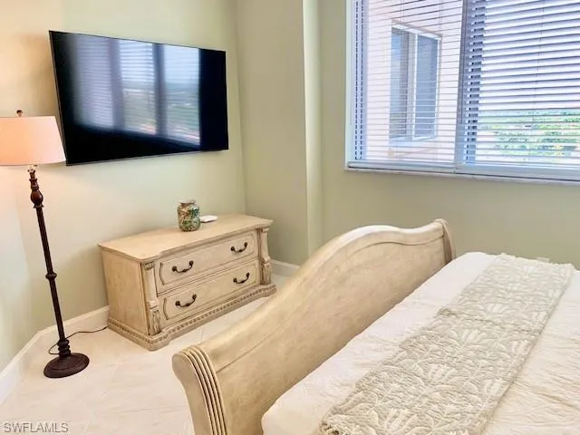 KING BED
