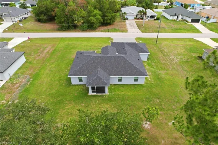 1024 Ne 33rd Ln, Cape Coral, Florida 33909