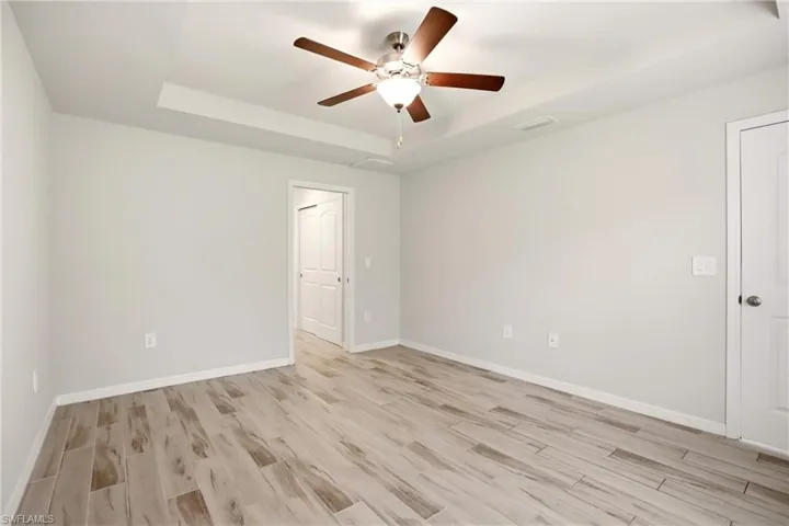 1024 Ne 33rd Ln, Cape Coral, Florida 33909