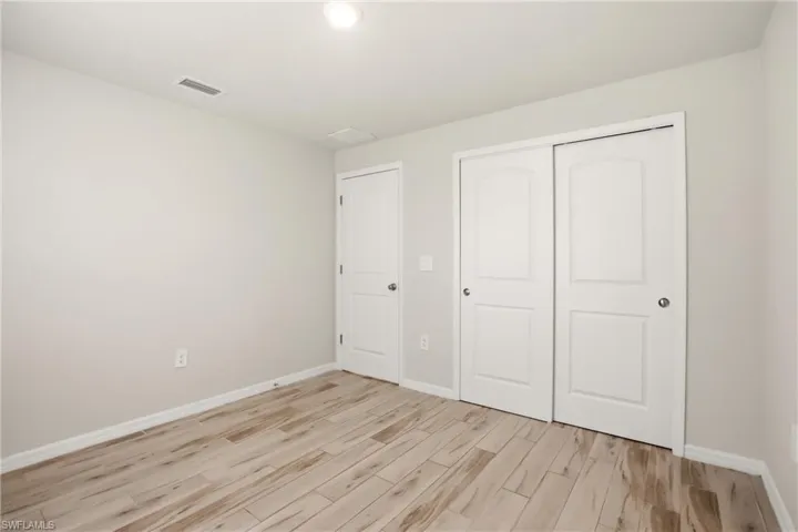 1024 Ne 33rd Ln, Cape Coral, Florida 33909