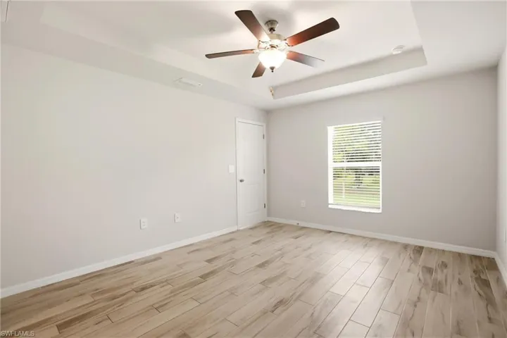 1024 Ne 33rd Ln, Cape Coral, Florida 33909