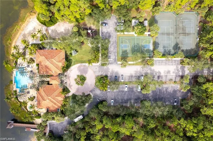 1710 Tarpon Bay Dr S 4, Naples, Florida 34119