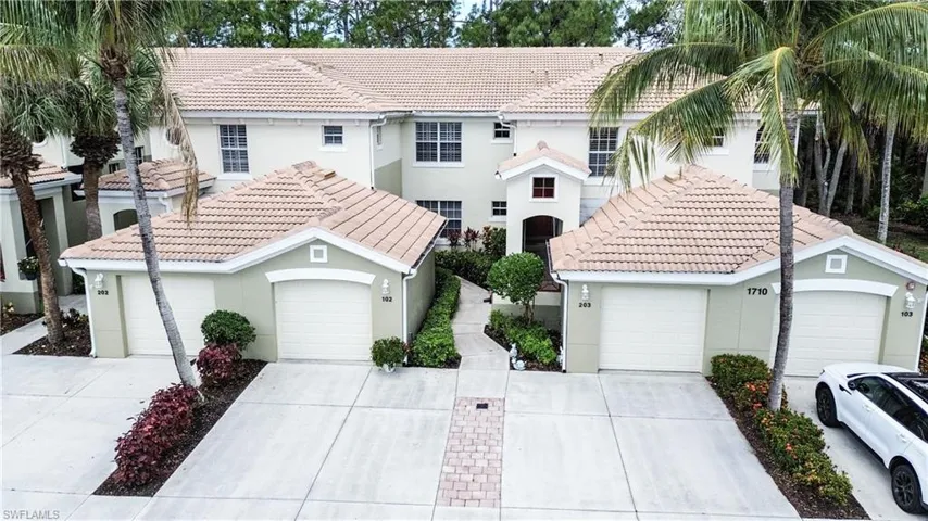 1710 Tarpon Bay Dr S 4, Naples, Florida 34119