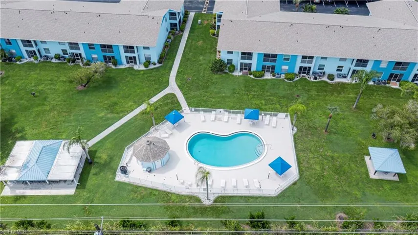Bird's eye view of a pool area