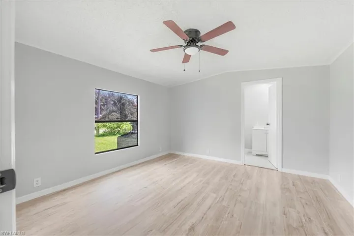 671  Bennett  AVE, Labelle, FL 33935