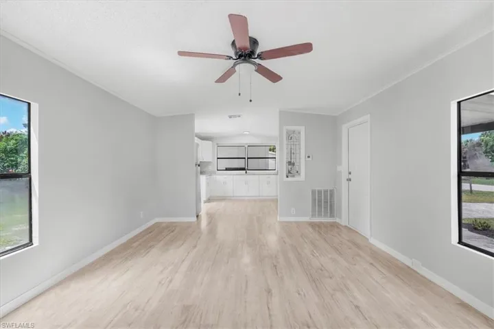 671  Bennett  AVE, Labelle, FL 33935