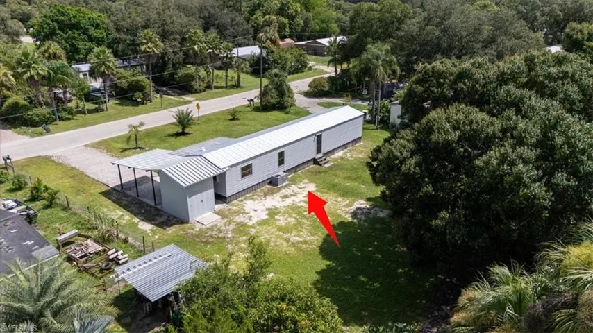 671  Bennett  AVE, Labelle, FL 33935